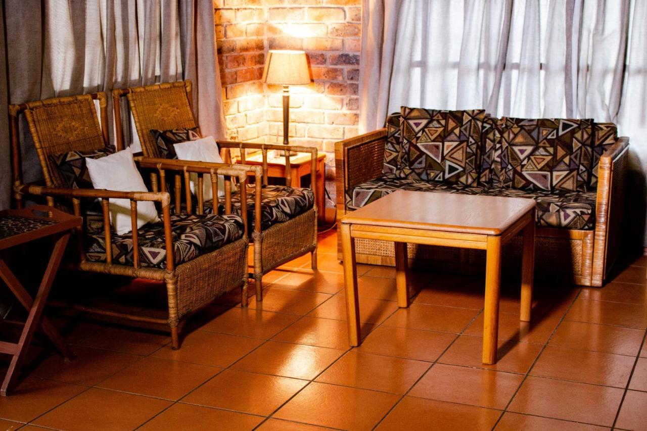 Nanisto Bush Lodge Marloth Park Extérieur photo