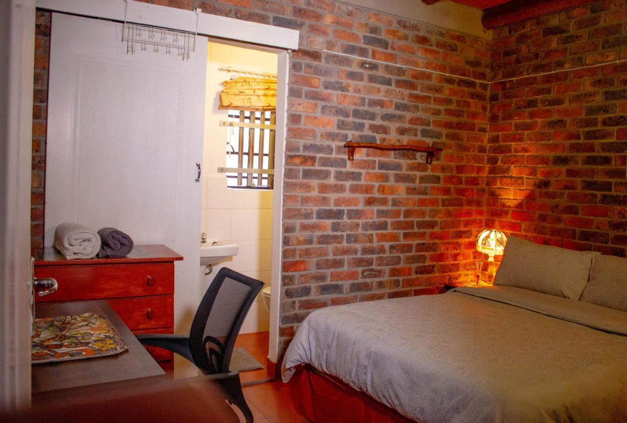 Nanisto Bush Lodge Marloth Park Extérieur photo