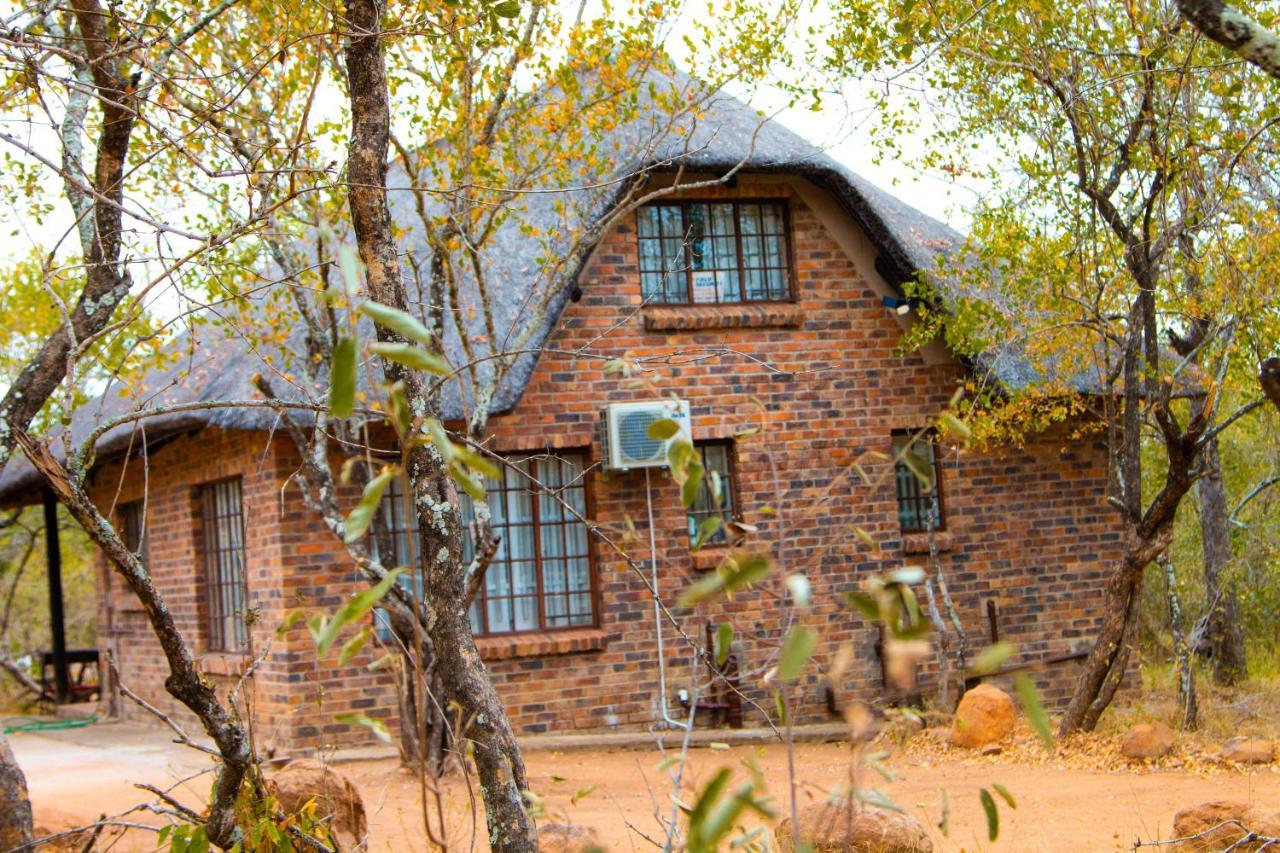 Nanisto Bush Lodge Marloth Park Extérieur photo